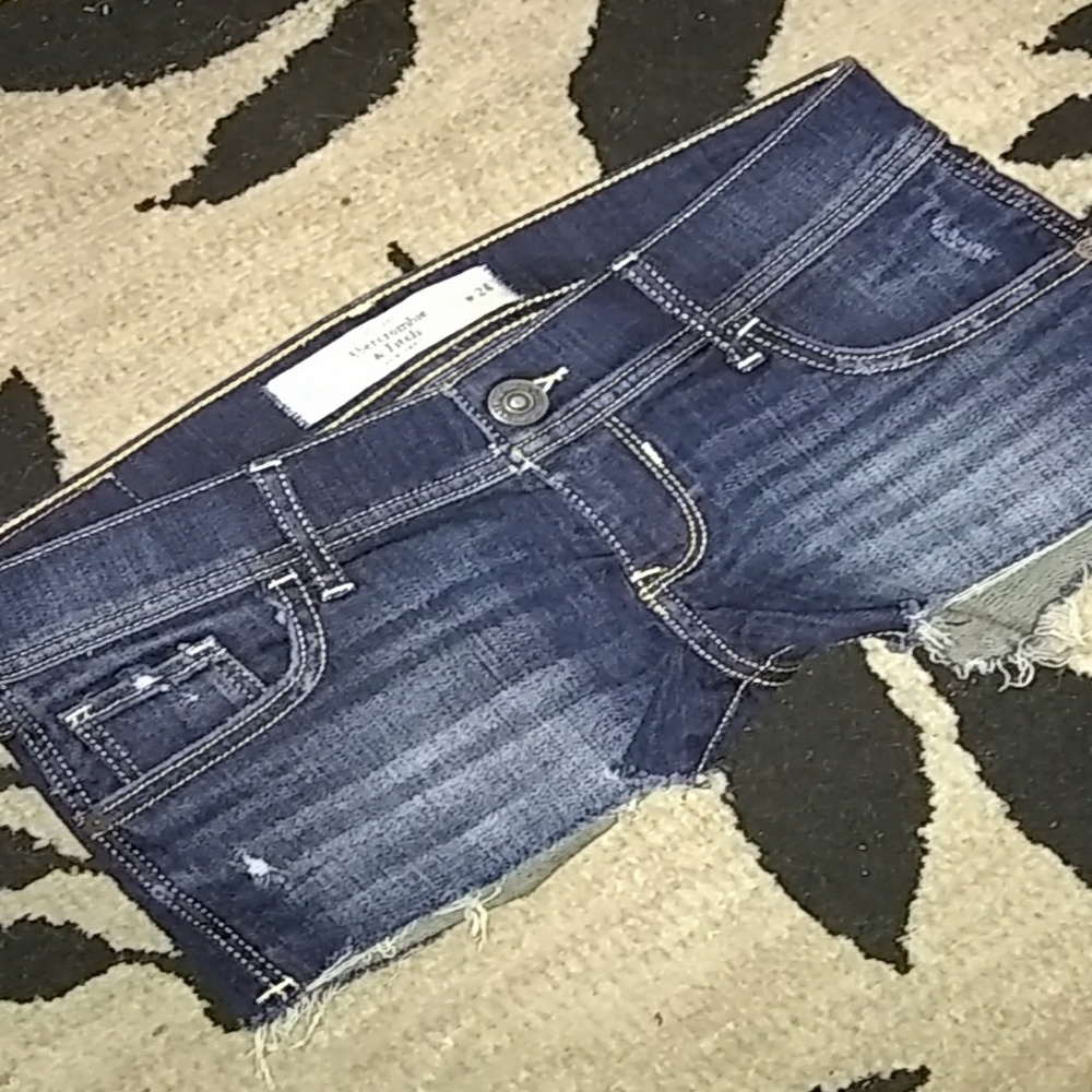 NWT Hollister dark stretch denim shorts (0-24)